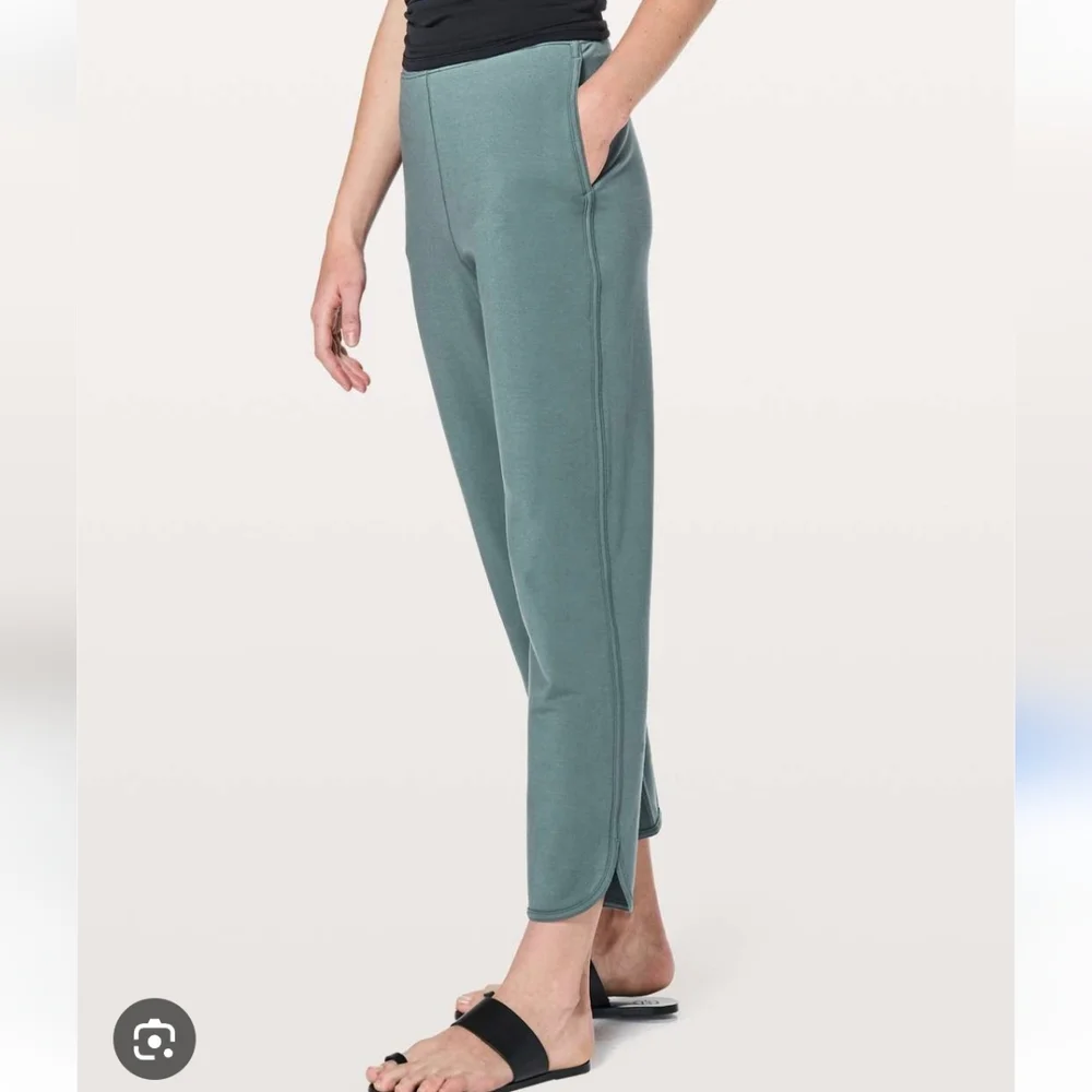 lululemon athletica Women's Every Moment Pant Size 6 - Picture 1 of 11